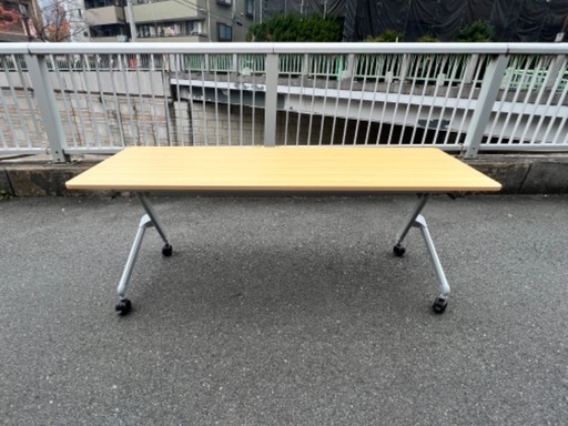 SALE‼️￥5500(税込) TOKIO  オフィスデスク　テーブル　幅180cm