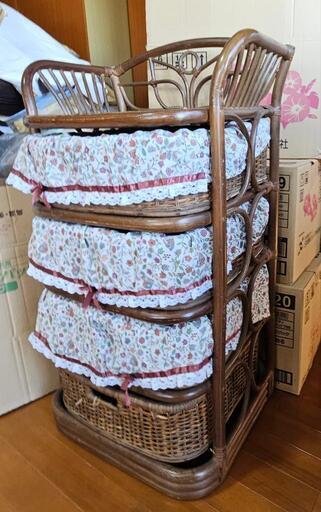 衣類収納に軽いので便利です、