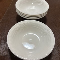 【決定】中古品　GIVENCHY チューリップ器　5枚の画像