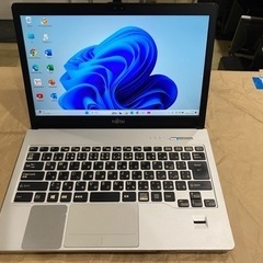 中古動作品　富士通13インチノート　LIFEBOOK S904/J