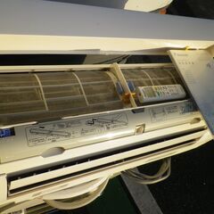 ダイキン　8畳～10畳用エアコン　AN25VFSK-W 　2018年　お掃除機能、空気清浄付きの画像