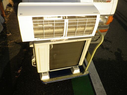ダイキン　8畳～10畳用エアコン　AN25VFSK-W 　2018年　お掃除機能、空気清浄付き