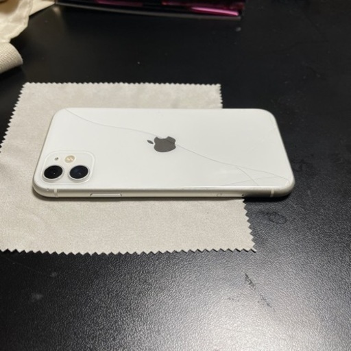 最終値下げ iPhone 11 ホワイト 64 GB SIMフリー