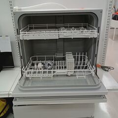 ★ジモティ割あり★ Panasonic 食器洗い乾燥機 NP-TH1-W  18年製 動作確認／クリーニング済み TC535の画像