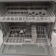 ★ジモティ割あり★ Panasonic 食器洗い乾燥機 NP-TH1-W  18年製 動作確認／クリーニング済み TC535の画像