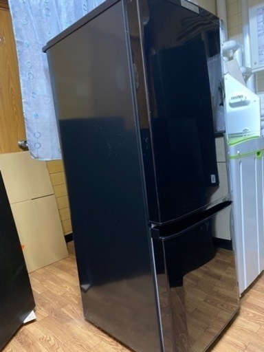 決まりました。ありがとうございました。2020年製　冷蔵庫　三菱電機　MR-P15E-B サファイアブラック