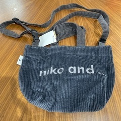 Niko and…  コーデュロイ バッグ ショルダー付きの画像