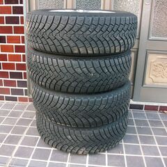 再値下げ　アルミホール付き　スタッドレスタイヤ４本　175/65R14  おまけ付き　サイルチェーンの画像