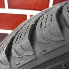 再値下げ　アルミホール付き　スタッドレスタイヤ４本　175/65R14  おまけ付き　サイルチェーンの画像