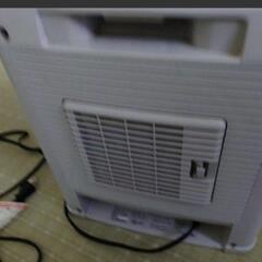セラミックファンヒーターの画像
