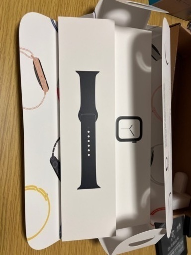 apple watch ~series4~ 44mm ベルト多数お付けします
