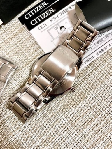 [ほぼ未使用/付属品完備/稼働]CITIZEN ECO-DRIVE シチズン エコドライブ J810/デイト/ソーラー充電/腕時計
