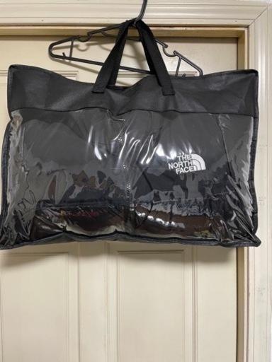 ヌプシ　Lサイズ　試着のみ美品