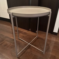 IKEA GLADOM トレイテーブルの画像