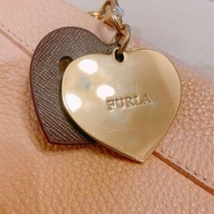 フルラFURLA ハンドバッグ　チャーム付きの画像