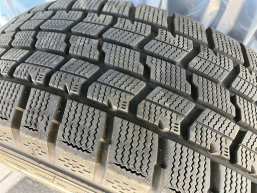 オデッセイ　RB1  スタッドレスタイヤ　215／55R17 94Q
