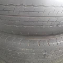 ハイエースタイヤ中古　4本　195/80-15の画像