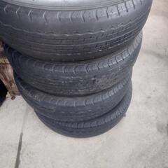 ハイエースタイヤ中古　4本　195/80-15