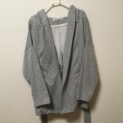 グレーカーディガン　アウターの画像