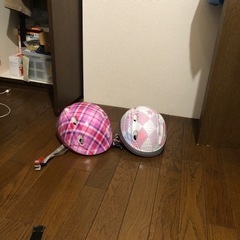 女の子　子供　ヘルメット　自転車