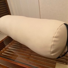 円柱　ポルスタークッション レザー
