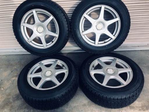 冬タイヤ 215/60R16
