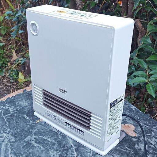★美品!!★ 山善 人感センサー付き セラミックファンヒーター DSF-VA082