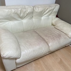 ソフア　白色　本革の画像