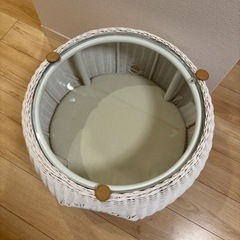 necosekai(ネコセカイ) ラタンカフェテーブルベッドの画像