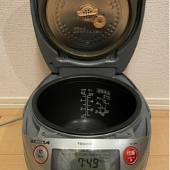 東芝IH圧力鍋保温釜　炊飯器の画像