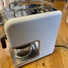 デロンギコーヒーメーカーの画像