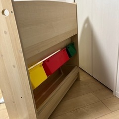 絵本棚の画像