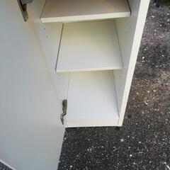白のキッチンボード 幅30.5 高さ180.5cm 綺麗です の画像