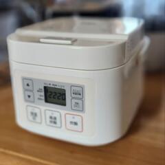 【美品】ニトリ　マイコン炊飯ジャー３合炊きの画像
