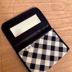 新品！ナラヤ ❤︎ ミラー付きポーチAの画像