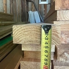 杉　間柱　120×45×3000  10本以上でお願いします