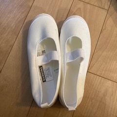 上履き　一足300円　色サイズ色々あります！