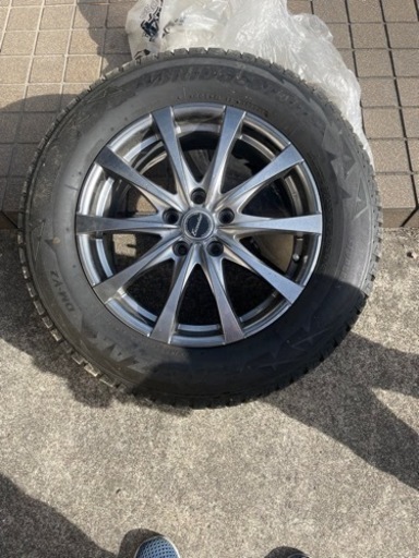 ⭐︎値引き⭐︎スタッドレスタイヤ　ホイール付き　4本セット