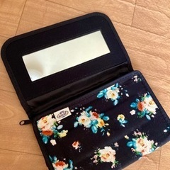 新品！ナラヤ ❤︎ ミラー付きポーチBの画像