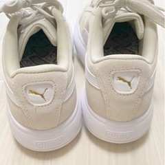 【新品未使用】PUMA スウェード　マユスニーカーの画像