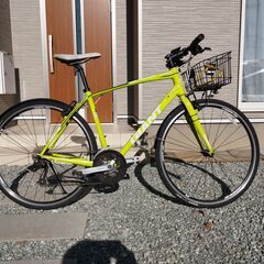 GIANTクロスバイクかご付き