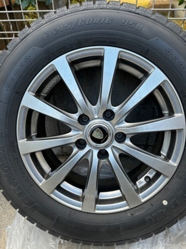 ※※値下げ※※期間限定※※【山残あり】16インチホイール付スタッドレス