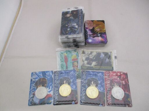 [662]ガンダムSEEDDESTENY　カードセット＆コイン他