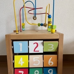 木のおもちゃ　知育玩具