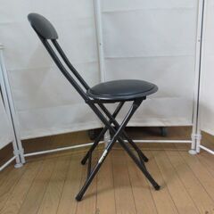 折りたたみチェア/折り畳み/背もたれあり/ブラック/中古品/J6522/の画像