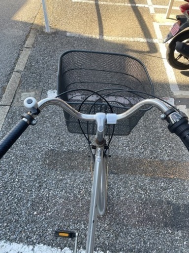 自転車　大人用　6段ギア付き　オートライト