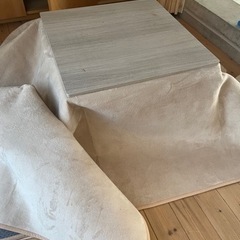 こたつ（購入年不明）