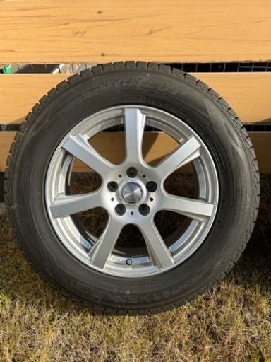 【美品】スタッドレスタイヤ・ホイール4本セット  17インチ 【ハリアー等にどうぞ】