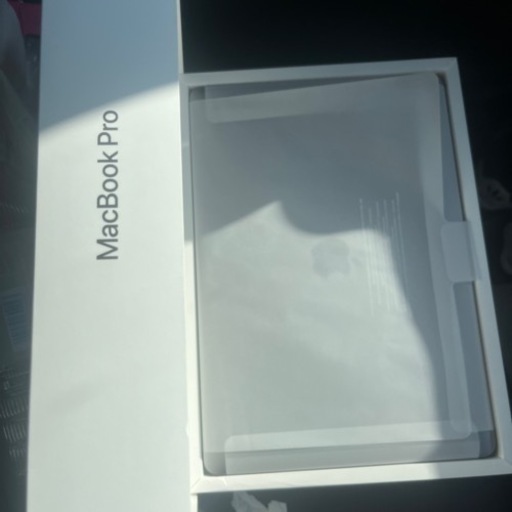 パソコン MacBook pro 2022