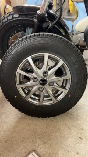 アルミホイール付スタッドレスタイヤ